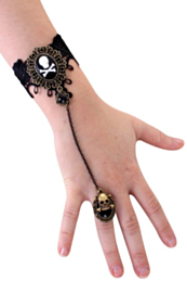 Armband kant met skelet op ring